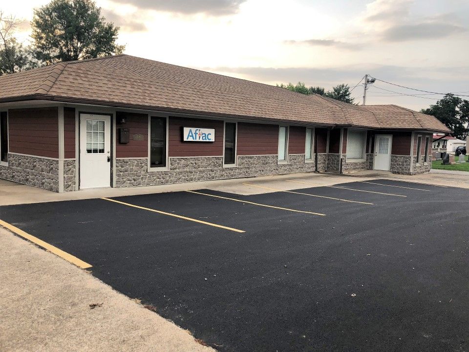 308 S Court St, Marion, IL 62959